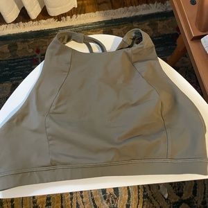 Lululemon bra